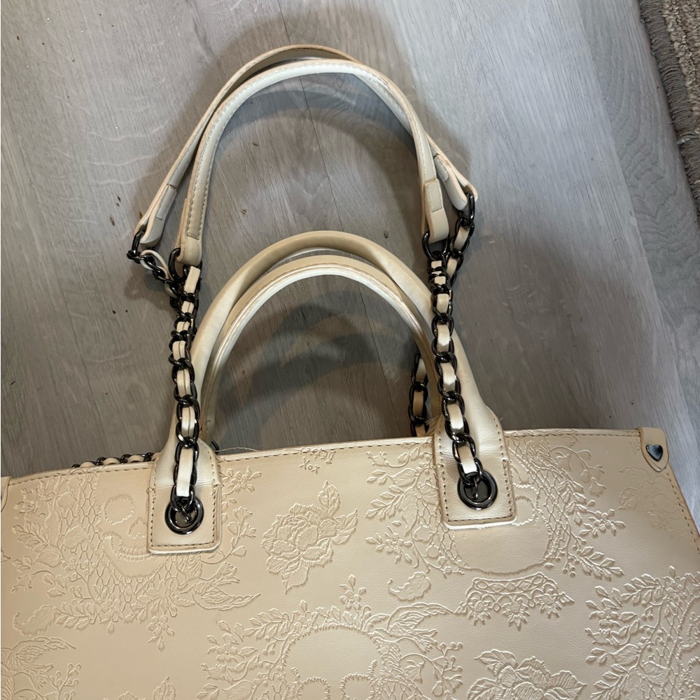 Betsey Johnson Skull Satchel - Picture 6 of 7